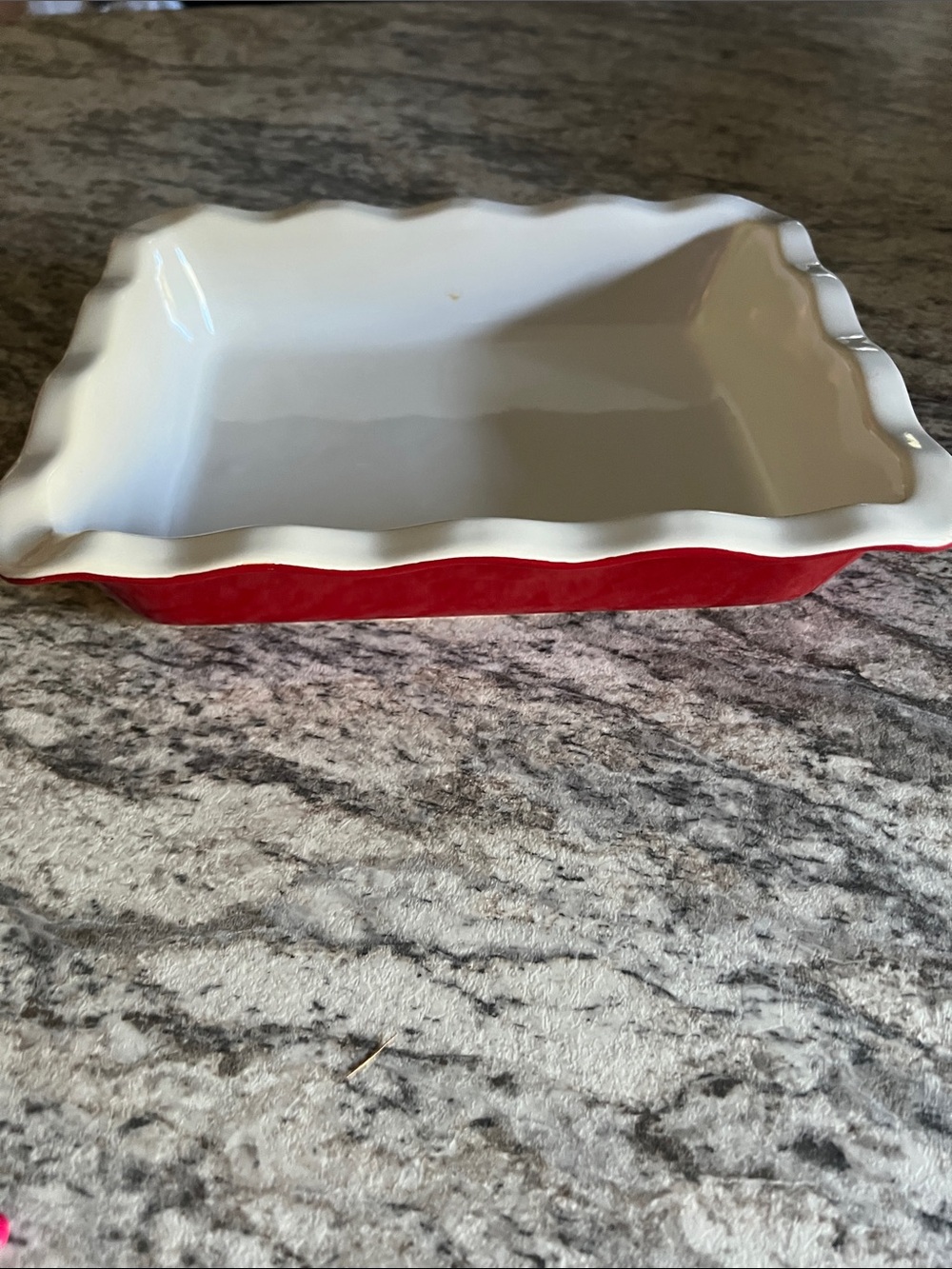 Red and White Ceramic Baking Dish 10.75 x 8.75 x 2.25 GUC